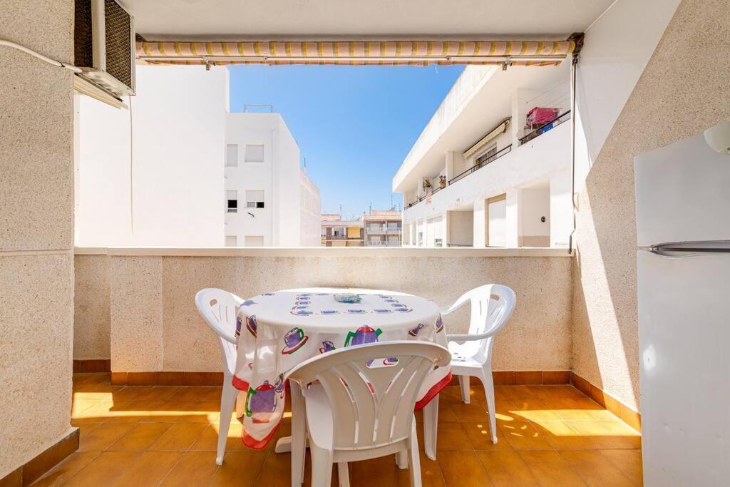 Studio Relax Playa Del Cura, Felix Rodriguez 3 Torrevieja Bagian luar foto