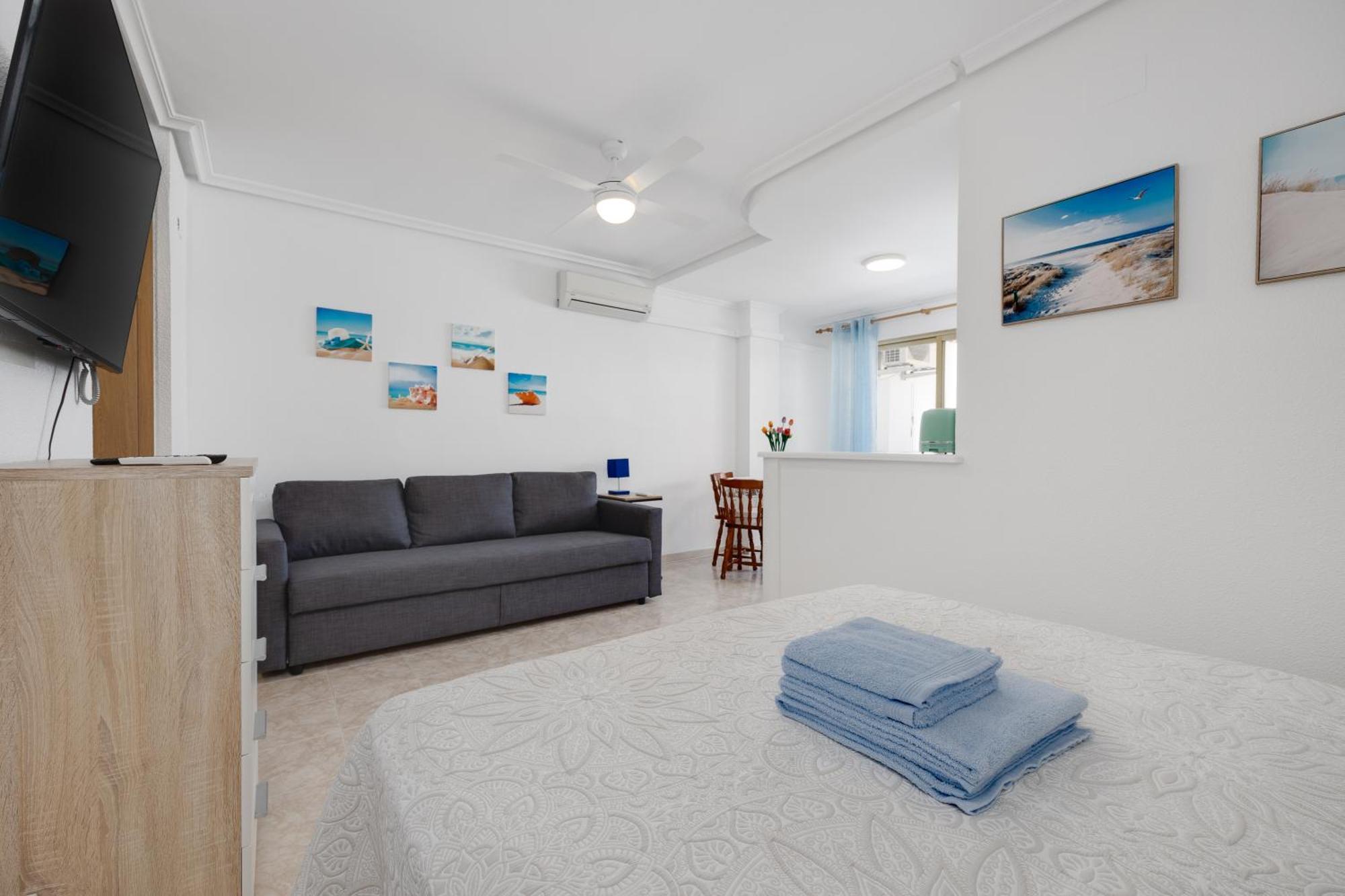 Studio Relax Playa Del Cura, Felix Rodriguez 3 Torrevieja Bagian luar foto